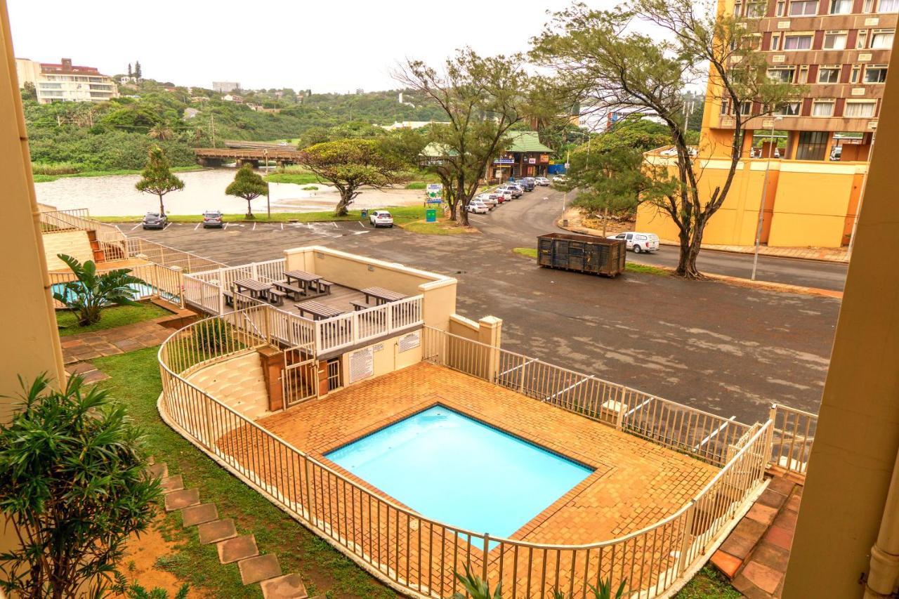 L'escalier Cabanas 107 Amanzimtoti Extérieur photo